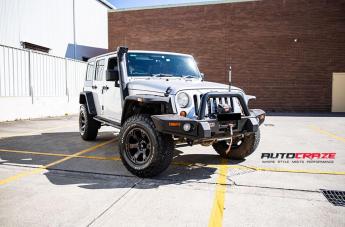 JEEP WRANGLER BEAST BLACK MACHINED WITH DARK TINT